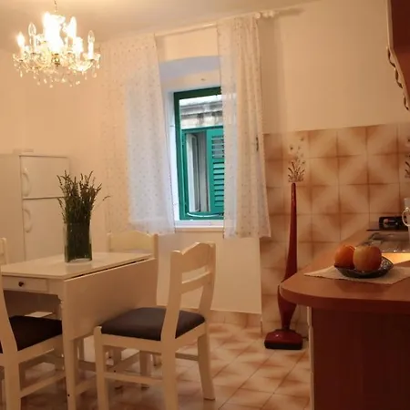 Apartment Two Bells *